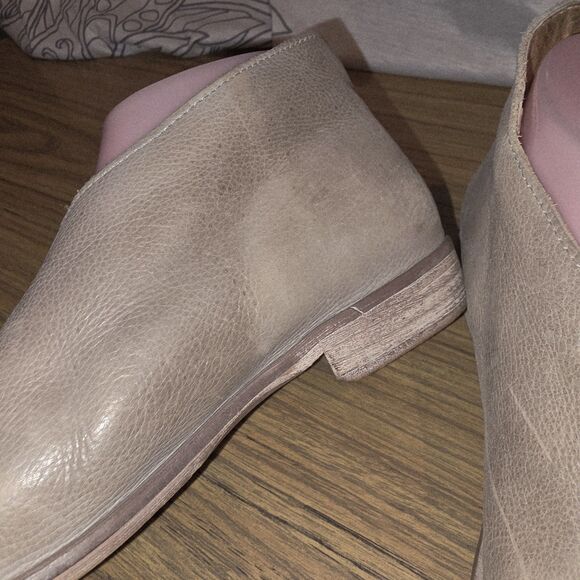 FREE PEOPLE ROYALE Sz 7.5 Brown Leather Bohemian Distressed Cut Out Ankle Boots - Picture 6 of 11